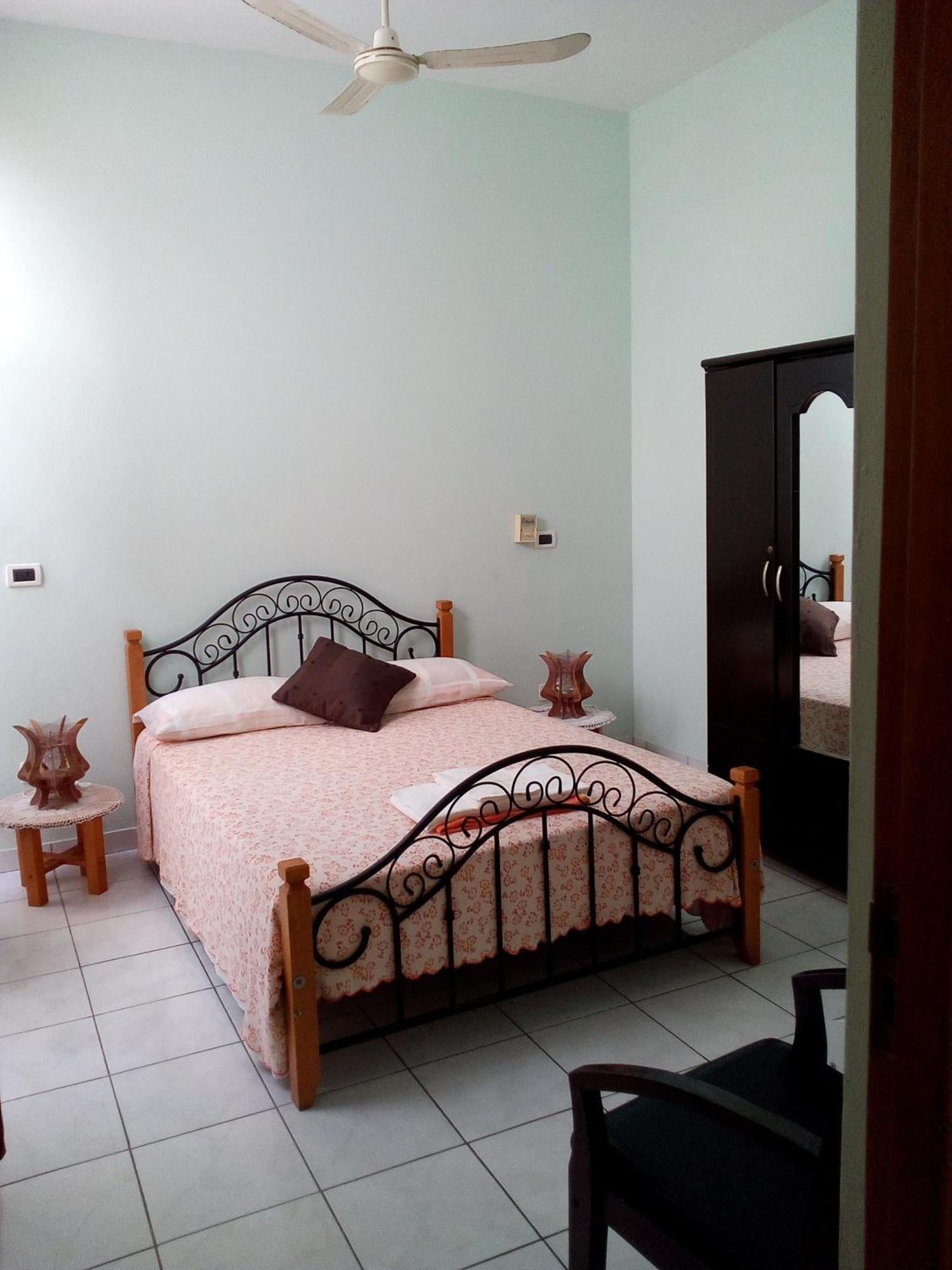 Residencial La Marea B&B Tarrafal Таррафал Экстерьер фото