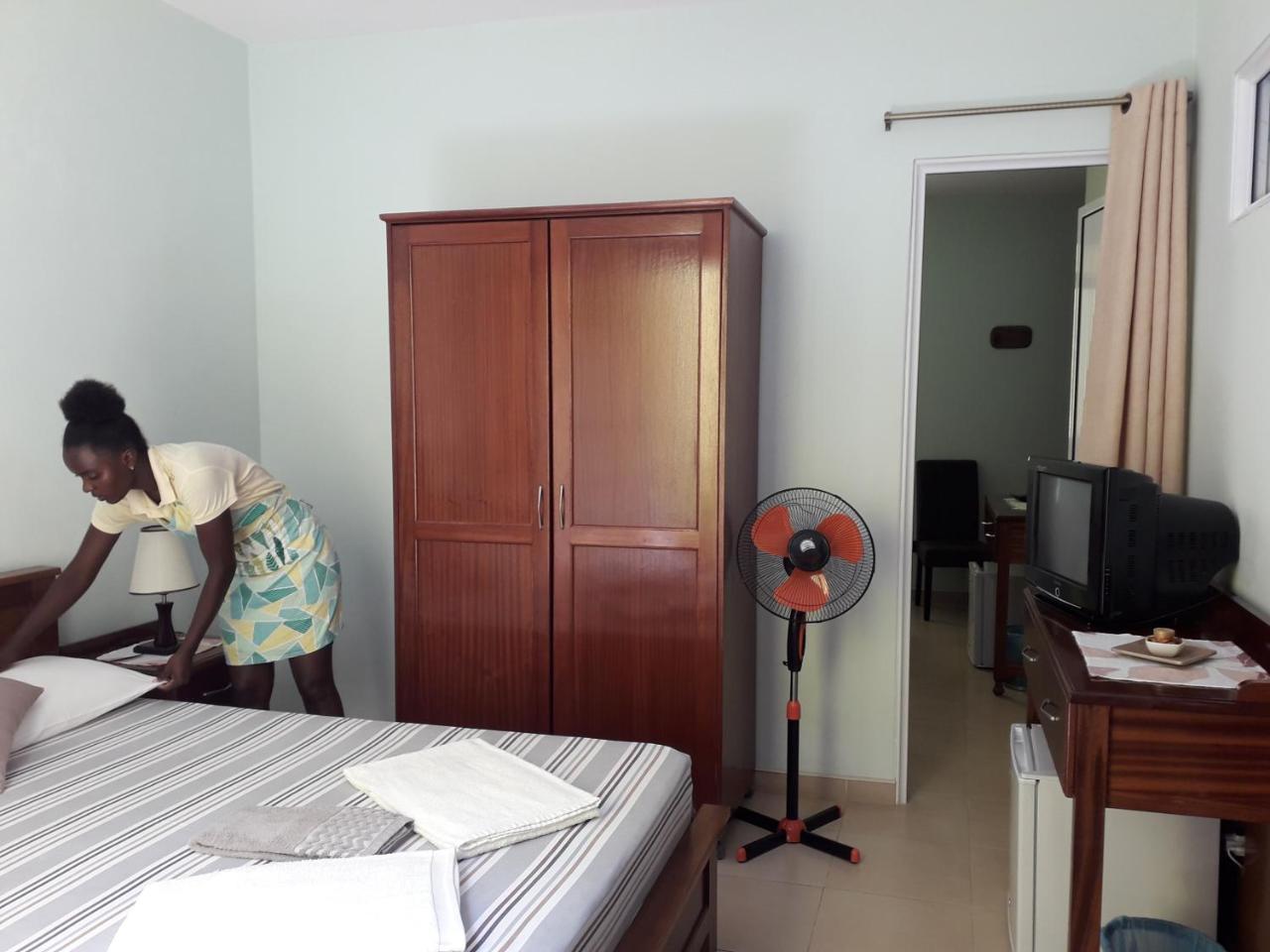 Residencial La Marea B&B Tarrafal Таррафал Экстерьер фото